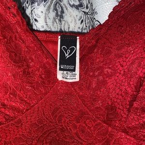 Red Lace Short Windsor Dress